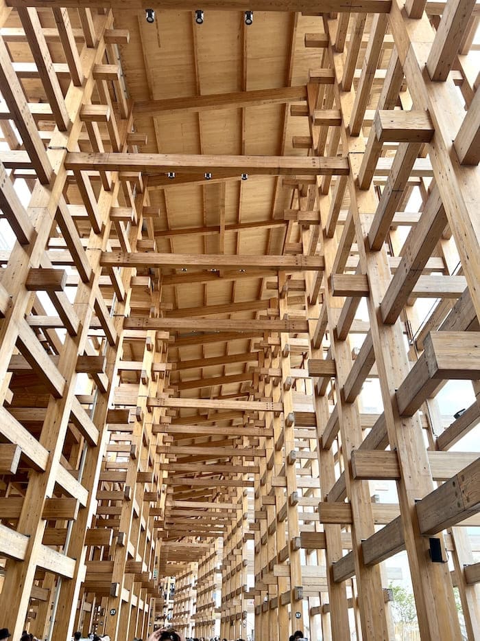 大屋根リング内観